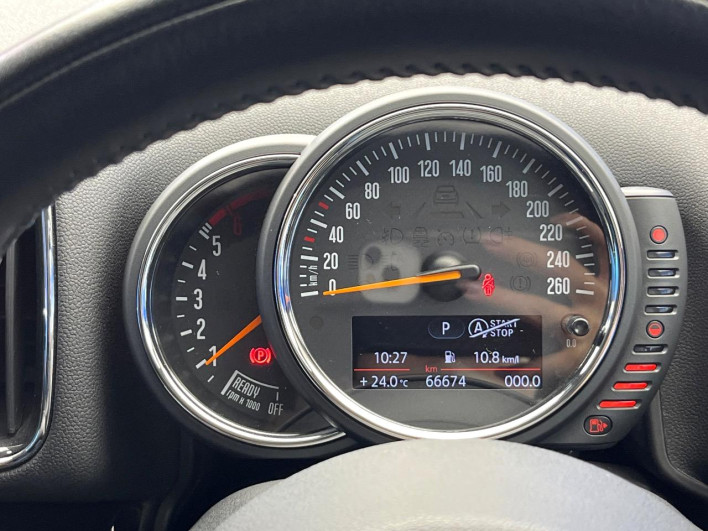2017 Rover Mini LDA-YT20 (UW-6a1a56035c475)[12]
