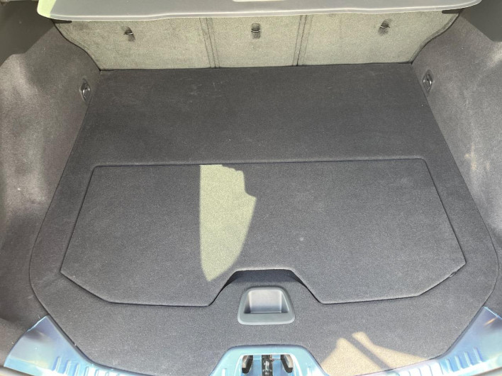 2018 Volvo V60 LDA-FD4204T (UW-6a1a56062f9cc)[20]