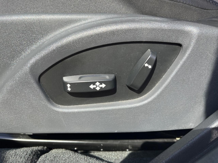 2018 Volvo V60 LDA-FD4204T (UW-6a1a56062f9cc)[15]