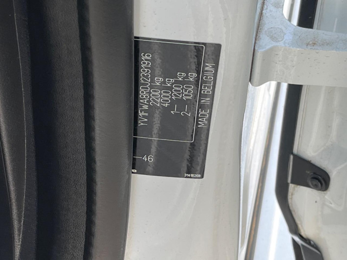 2018 Volvo V60 LDA-FD4204T (UW-6a1a56062f9cc)[1]