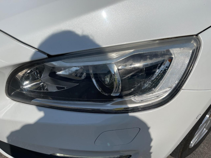 2018 Volvo V60 LDA-FD4204T (UW-6a1a56062f9cc)[14]