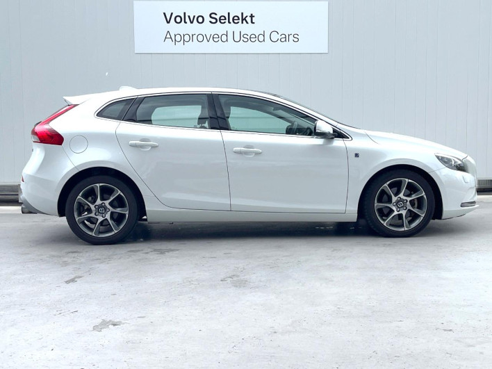 2015 Volvo V40 DBA-MB4164T (UW-6a1a56068fac9)[10]