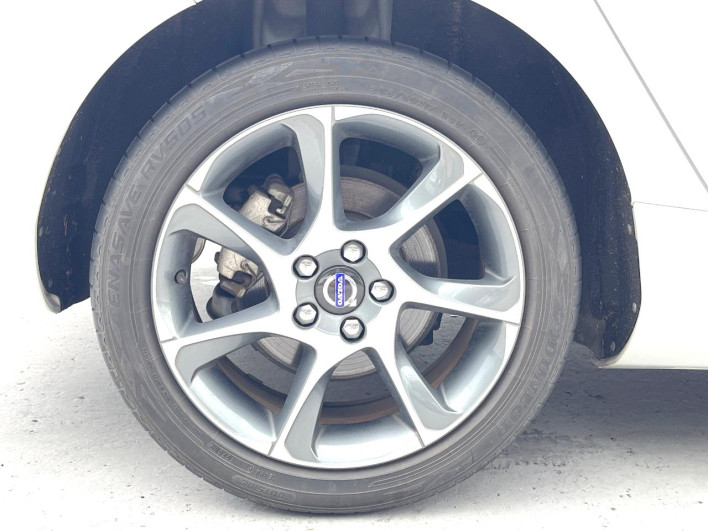 2015 Volvo V40 DBA-MB4164T (UW-6a1a56068fac9)[12]