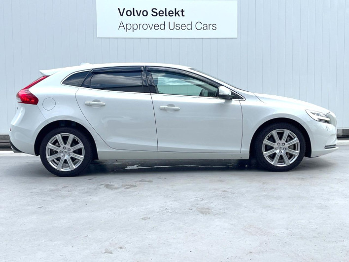 2019 Volvo V40 LDA-MD4204T (UW-6a1a56079d811)[10]