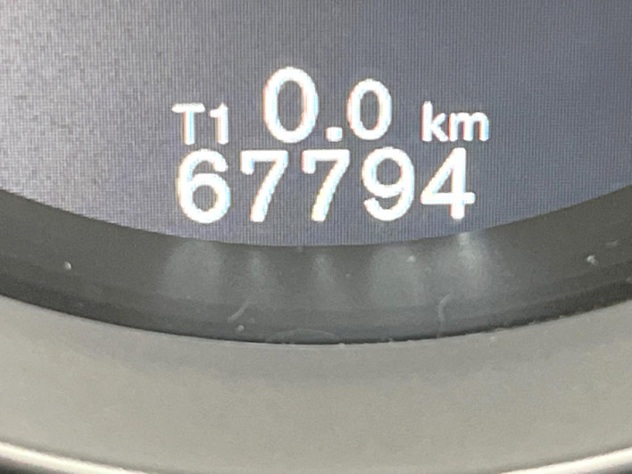 2015 Volvo V40 CBA-MB420XC (UW-6a1a560821aa4)[2]
