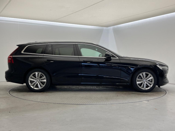 2019 Volvo V60 DBA-ZB420 (UW-6a1a560a33b31)[6]