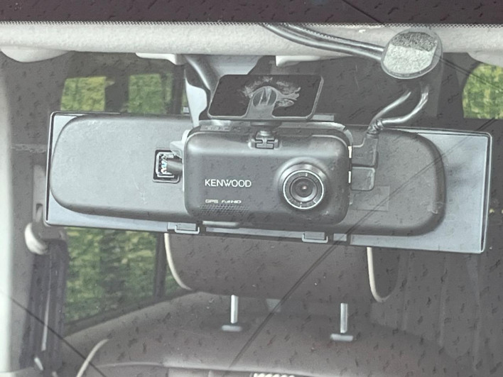 2017 Nissan Cube DBA-Z12 (UW-6a1a560c6c63a)[13]