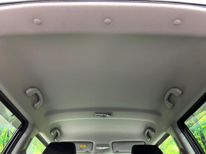 2016 Suzuki Swift DBA-ZD72S (UW-6a1a56107f58b)[8]