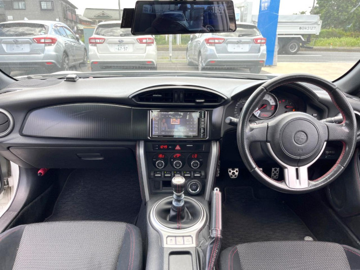 2012 Toyota 86 DBA-ZN6 (UW-6a1a5611d5ef6)[27]