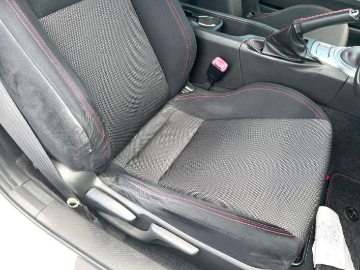 2012 Toyota 86 DBA-ZN6 (UW-6a1a5611d5ef6)[20]