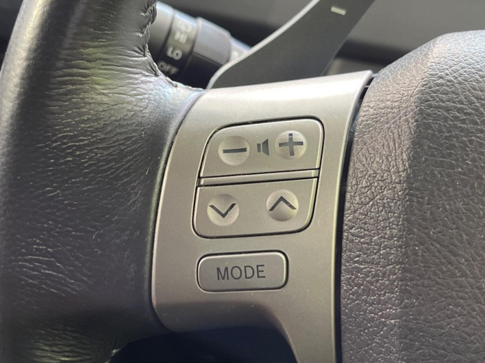 2009 Toyota Voxy DBA-ZRR70W (UW-6a1a5613bc45c)[15]