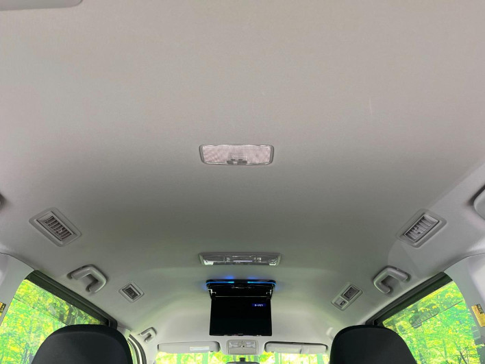 2012 Toyota Voxy DBA-ZRR70W (UW-6a1a5613ebe8b)[12]