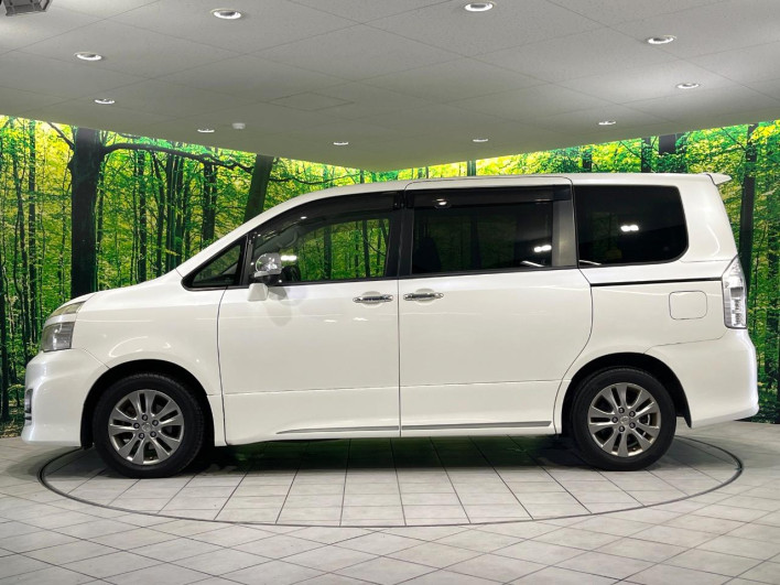2012 Toyota Voxy DBA-ZRR70W (UW-6a1a5613ebe8b)[7]