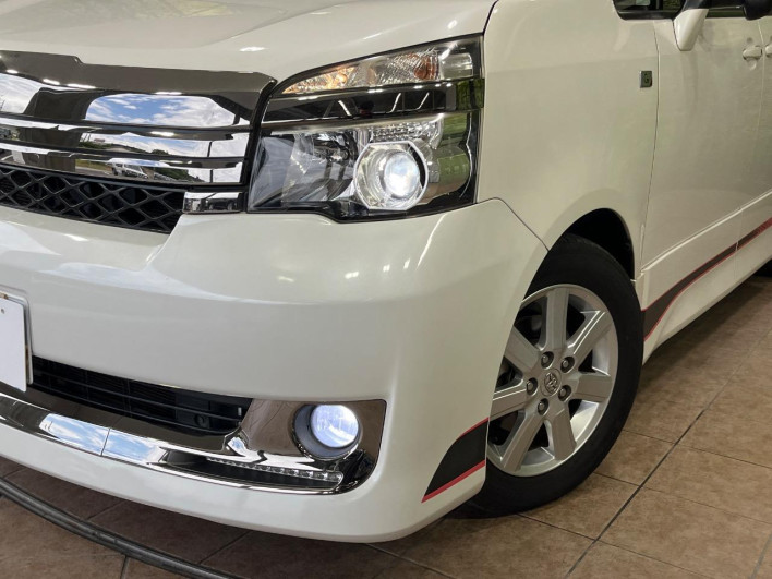 2013 Toyota Voxy DBA-ZRR70W (UW-6a1a5614531f4)[12]