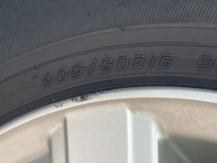 2013 Toyota Voxy DBA-ZRR70W (UW-6a1a5614531f4)[15]