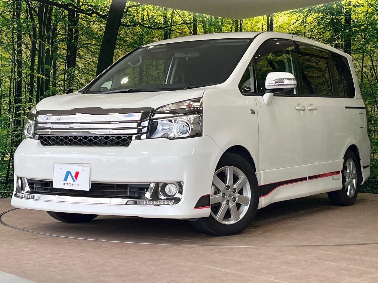 2013 Toyota Voxy DBA-ZRR70W