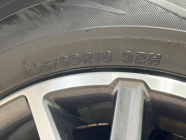 2014 Toyota Noah DBA-ZRR80W (UW-6a1a561578883)[17]