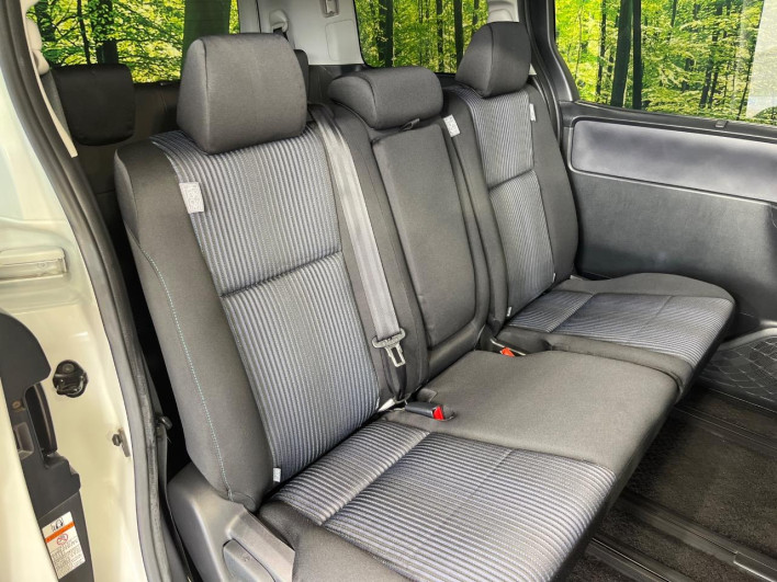 2014 Toyota Noah DBA-ZRR80W (UW-6a1a561578883)[21]