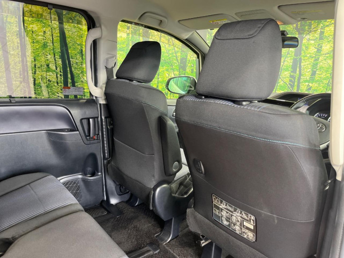 2014 Toyota Noah DBA-ZRR80W (UW-6a1a561578883)[24]