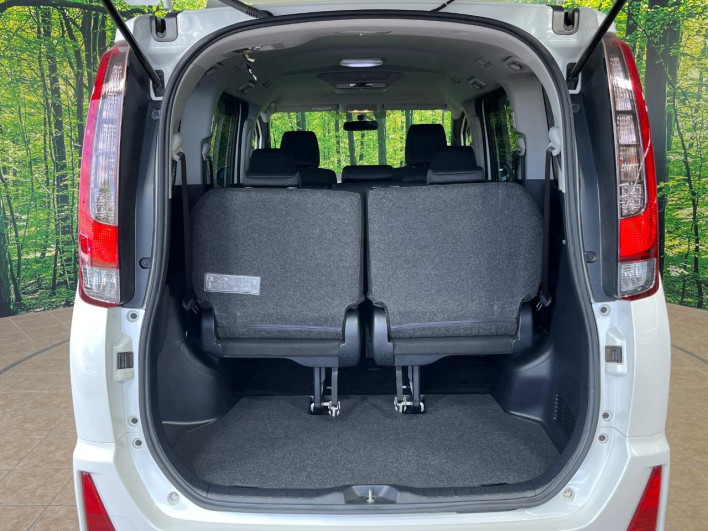 2014 Toyota Noah DBA-ZRR80W (UW-6a1a561578883)[29]