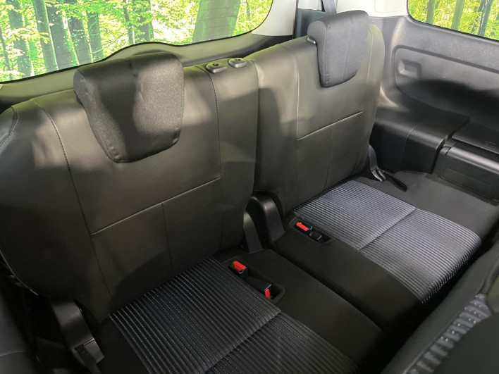2014 Toyota Noah DBA-ZRR80W (UW-6a1a561578883)[23]