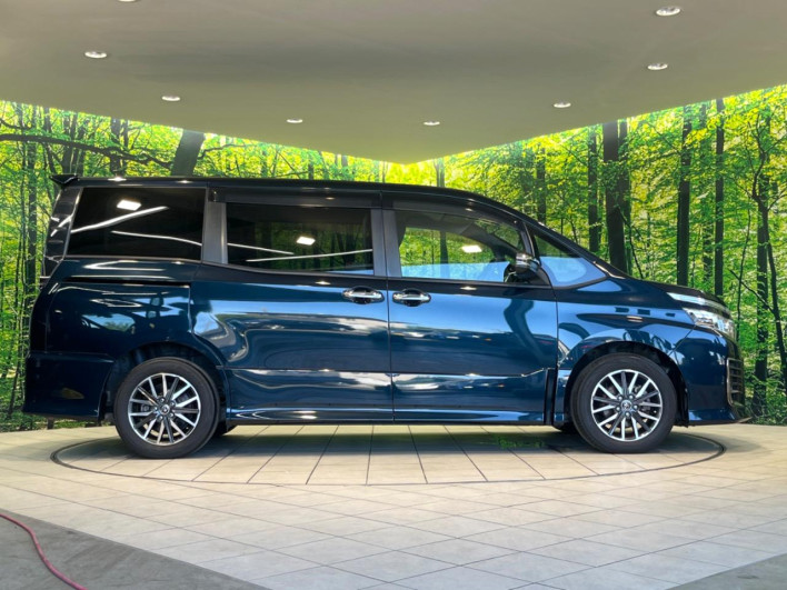 2015 Toyota Voxy DBA-ZRR80W (UW-6a1a5616529f9)[17]