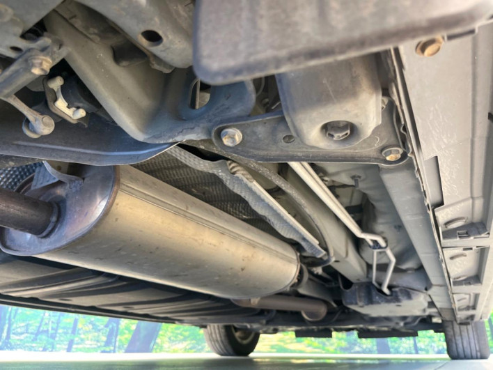 2015 Toyota Voxy DBA-ZRR80W (UW-6a1a5616529f9)[25]