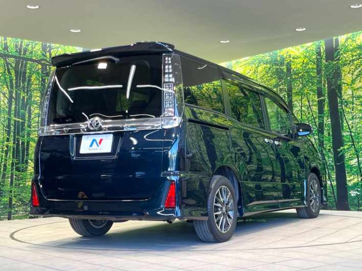 2015 Toyota Voxy DBA-ZRR80W (UW-6a1a5616529f9)[16]