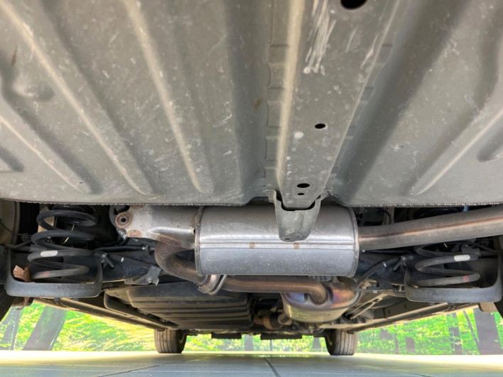 2015 Toyota Voxy DBA-ZRR80W (UW-6a1a5616529f9)[26]