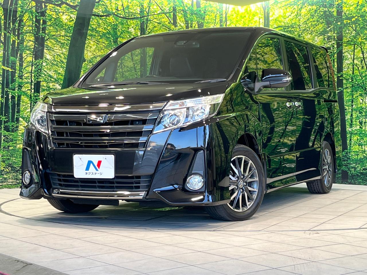 2017 Toyota Noah DBA-ZRR80W
