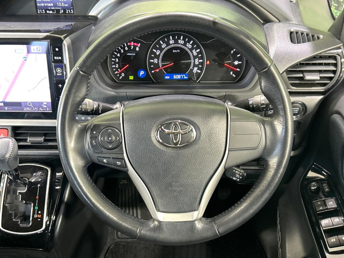 2017 Toyota Noah DBA-ZRR80W (UW-6a1a561904b14)[28]
