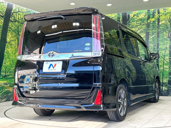 2017 Toyota Noah DBA-ZRR80W (UW-6a1a561904b14)[9]