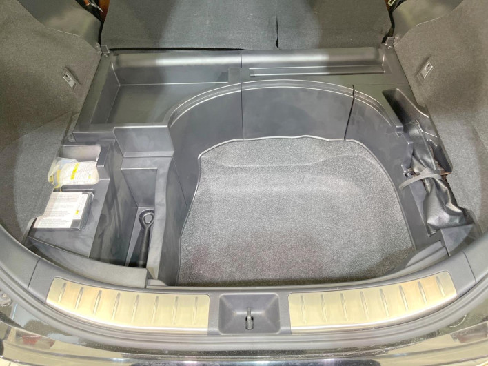 2017 Toyota Harrier DBA-ZSU60W (UW-6a1a5620b62da)[24]