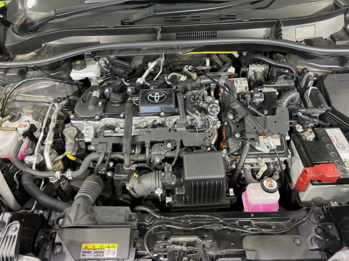 2023 Toyota Corolla Cross 6AA-ZVG13 (UW-6a1a5621b6581)[4]