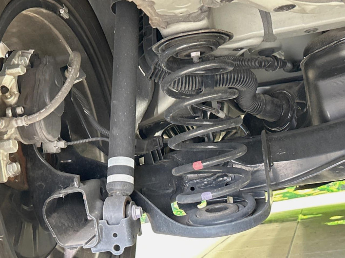 2023 Toyota Corolla Cross 6AA-ZVG13 (UW-6a1a5621b6581)[24]