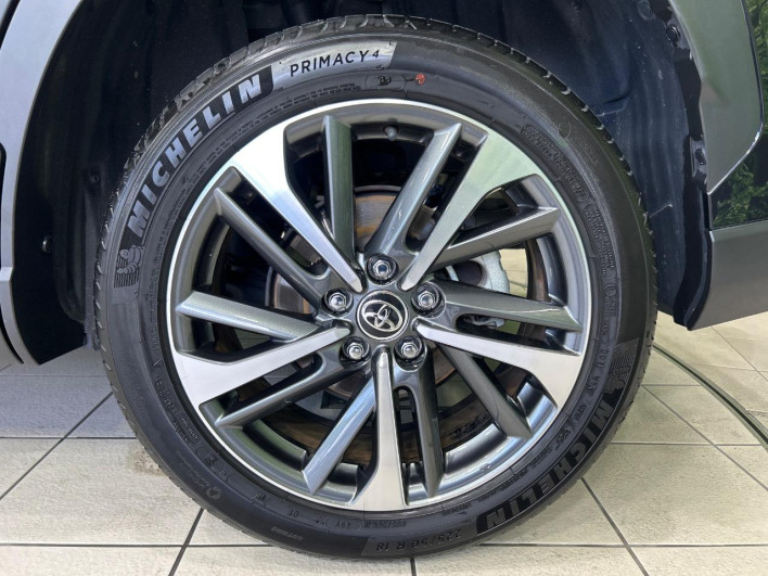 2024 Toyota Corolla Cross 6AA-ZVG13 (UW-6a1a56230b862)[15]