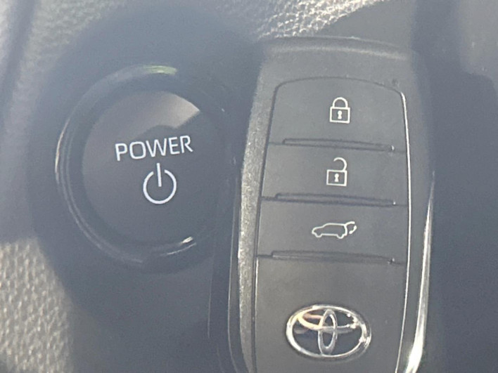 2025 Toyota Corolla Cross 6AA-ZVG13 (UW-6a1a5623f24a9)[6]