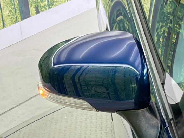 2015 Toyota Prius α DAA-ZVW40W (UW-6a1a5627b3d03)[22]