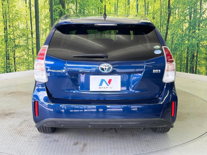 2015 Toyota Prius α DAA-ZVW40W (UW-6a1a5627b3d03)[15]
