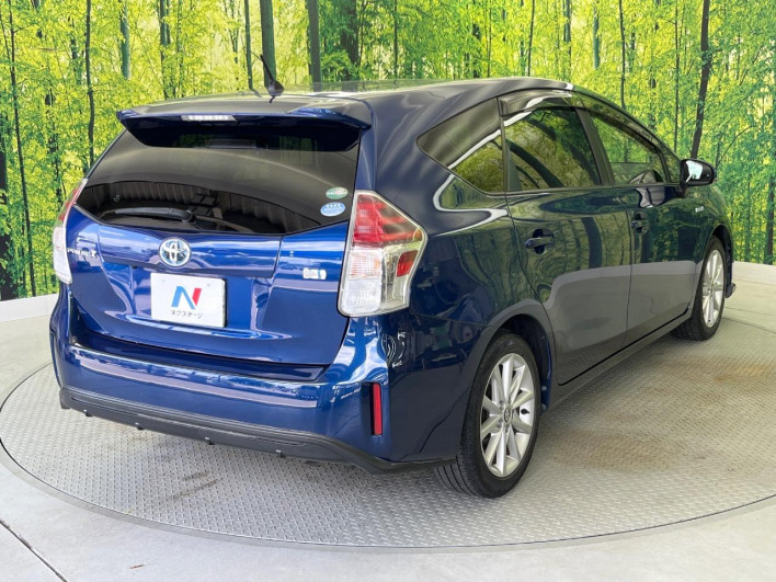 2015 Toyota Prius α DAA-ZVW40W (UW-6a1a5627b3d03)[16]