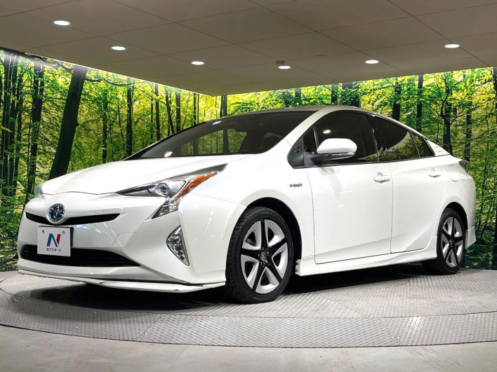 2016 Toyota Prius DAA-ZVW50 (UW-6a1a5628845de)[4]