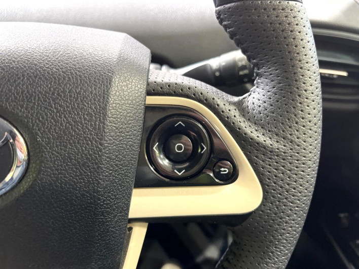 2016 Toyota Prius DAA-ZVW50 (UW-6a1a5628845de)[15]