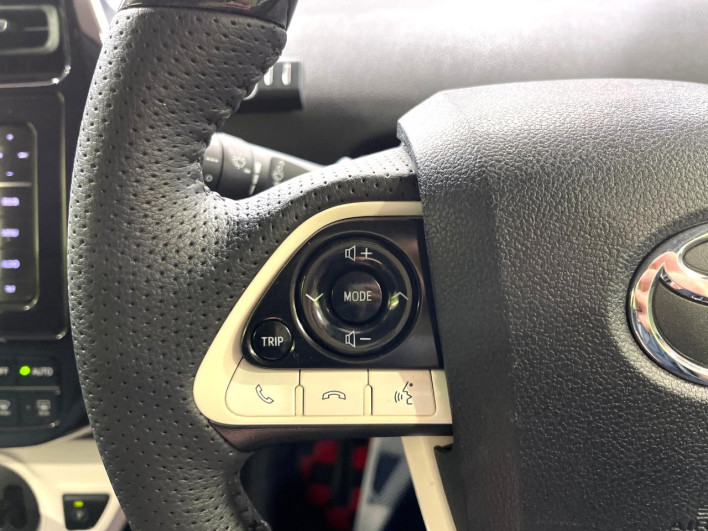 2016 Toyota Prius DAA-ZVW50 (UW-6a1a5628845de)[14]