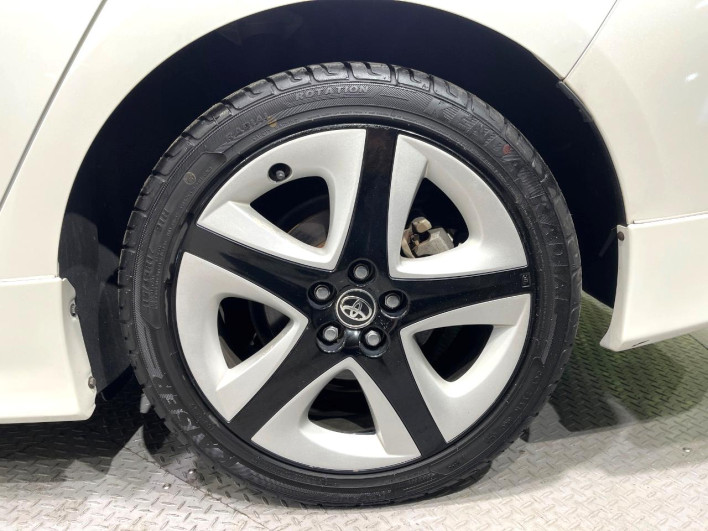 2016 Toyota Prius DAA-ZVW50 (UW-6a1a5628845de)[25]