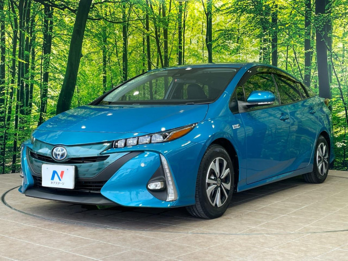 2017 Toyota Prius PHV DLA-ZVW52 (UW-6a1a562dc332e)[4]