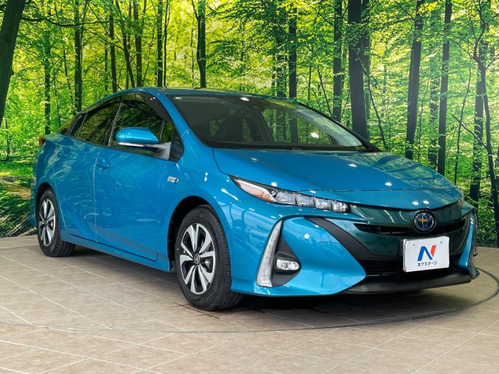 2017 Toyota Prius PHV DLA-ZVW52 (UW-6a1a562dc332e)[6]