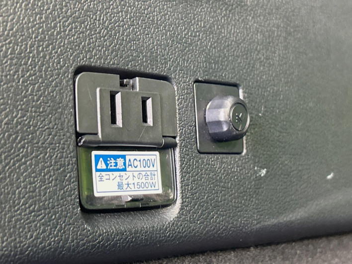 2019 Toyota Prius PHV DLA-ZVW52 (UW-6a1a562fe0174)[25]