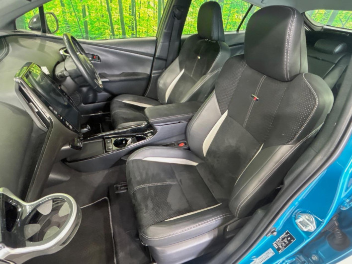 2019 Toyota Prius PHV DLA-ZVW52 (UW-6a1a562fe0174)[17]
