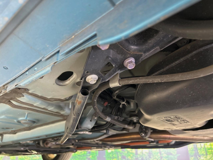 2019 Toyota Prius PHV DLA-ZVW52 (UW-6a1a562fe0174)[29]