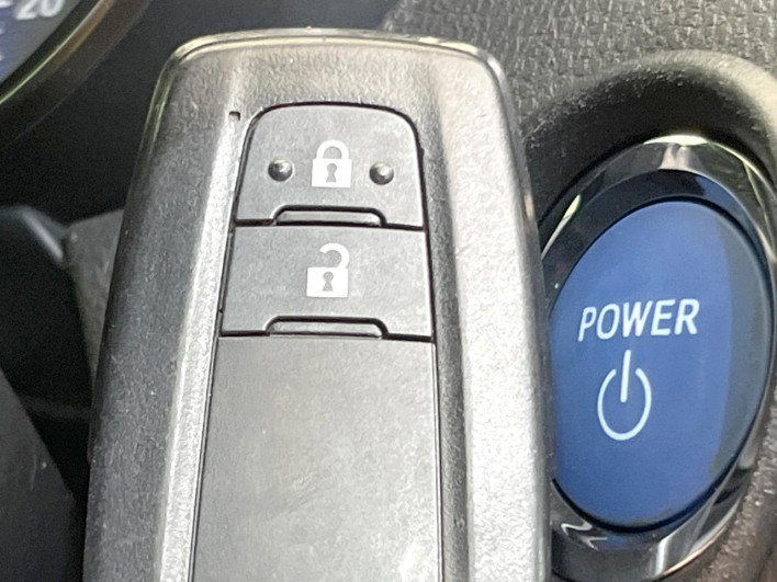 2018 Toyota C-HR DAA-ZYX10 (UW-6a1a564488d22)[18]